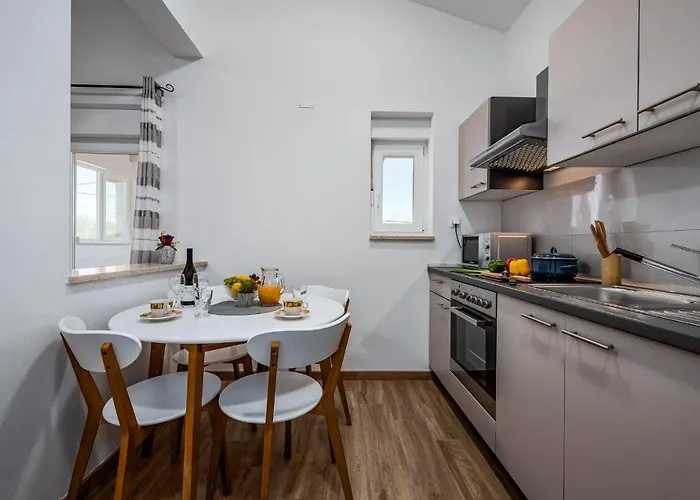 아파트 Nelle 풀라